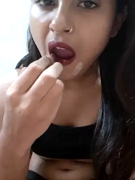 Tara2007 online show from 11-24-25, 05:45