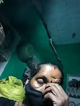 Sexi savita online show from 10-21-25, 10:32