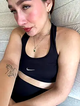 Isa Villamarin online show from 09-25-25, 03:05