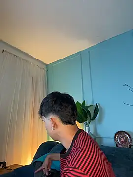 Leo Savage  online show from 03-30-26, 03:51