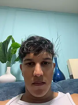 Leo Savage  online show from 04-03-26, 03:48