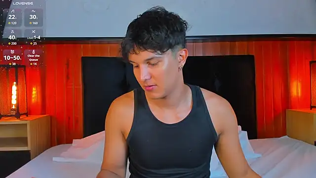 Leo Savage  online show from 04-24-26, 03:09