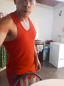 Snapshot of Sonic-75 chatting on 10-28-25, 07:49 Sonic-75 online show from 10-28-25, 07:49