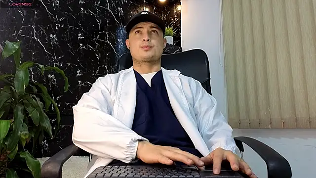 Alexander ferre online show from 02-26-26, 11:42