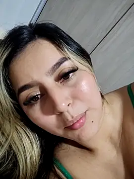 Snapshot of CelestePrince2 chatting on 11-10-25, 07:57 CelestePrince2 online show from 11-10-25, 07:57