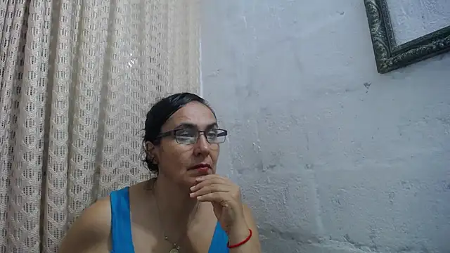 gabbyparker  online show from 02-26-26, 12:42