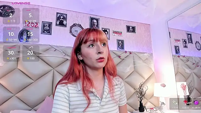 dafnne hall online show from 10-23-25, 04:23