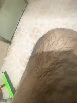 Snapshot of Binuthomas chatting on 11-21-25, 09:30 Binuthomas online show from 11-21-25, 09:30