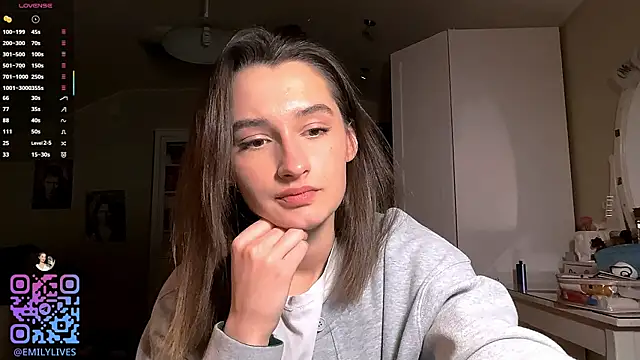 Snapshot of DarlineBrustera chatting on 01-15-26, 03:05 DarlineBrustera online show from 01-15-26, 03:05