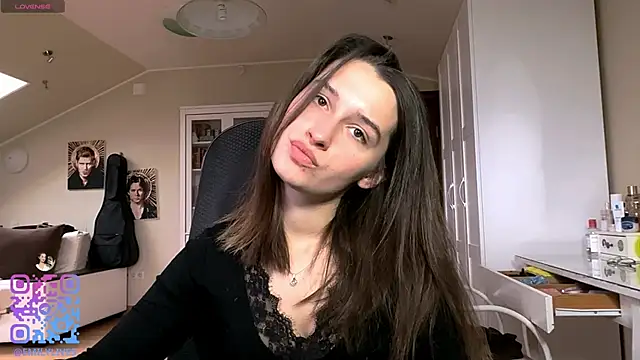 DarlineBrustera online show from 04-19-26, 02:38