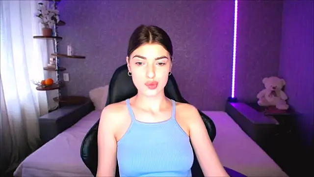 Dianaa Lee0 online show from 05-18-26, 01:06