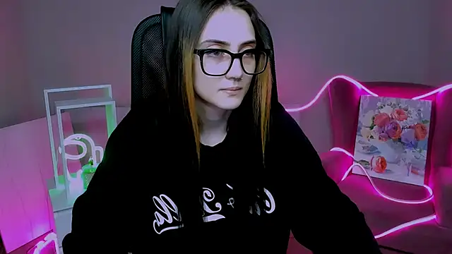 olivianorton online show from 11-25-25, 03:12