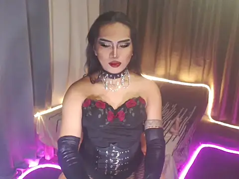 Snapshot of Hail_ur_Dominant chatting on 11-05-25, 07:47 Hail ur Dominant online show from 11-05-25, 07:47