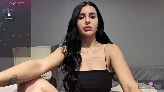 Snapshot of Mary__foxy chatting on 09-12-25, 10:43 Mary foxy online show from 09-12-25, 10:43