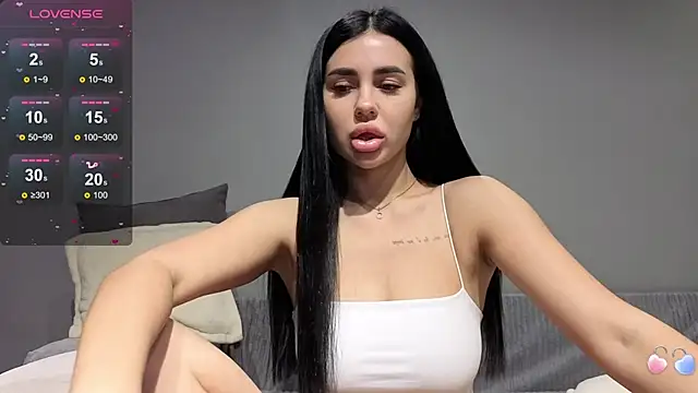 Snapshot of Mary__foxy chatting on 09-19-25, 09:37 Mary foxy online show from 09-19-25, 09:37