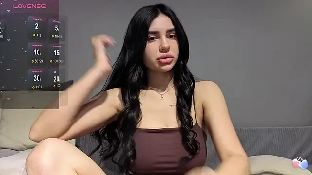 Snapshot of Mary__foxy chatting on 10-21-25, 10:10 Mary foxy online show from 10-21-25, 10:10