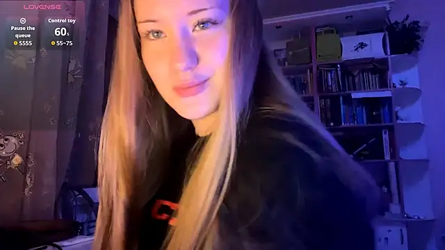 PandaFluff online show from 09-10-25, 05:24