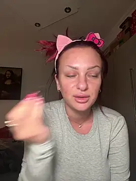 OliviaaFischer online show from 12-18-25, 12:11