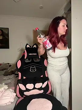 OliviaaFischer online show from 04-10-26, 07:40