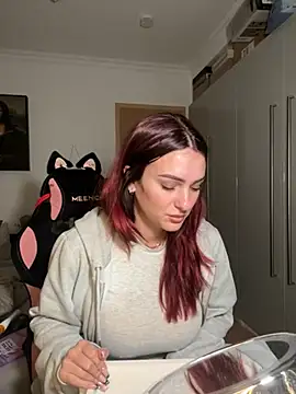 OliviaaFischer online show from 04-11-26, 06:34