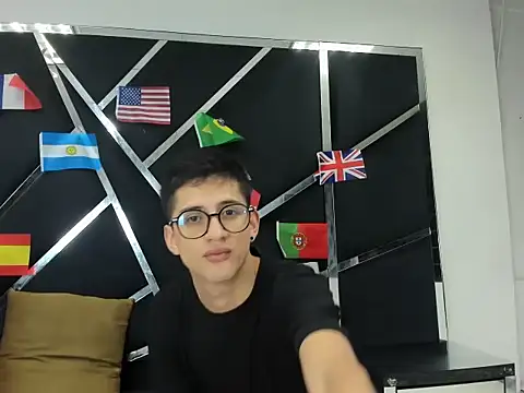 Noa Arez online show from 07-04-26, 06:03