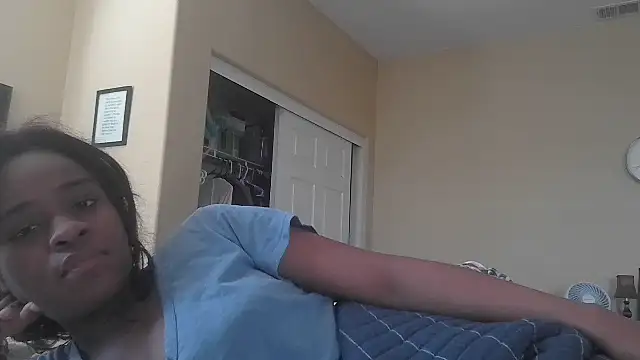 Snapshot of Marlowlovee chatting on 07-10-26, 09:39 Marlowlovee online show from 07-10-26, 09:39