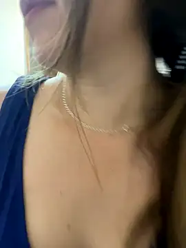 emma hot2006 online show from 11-29-25, 06:00