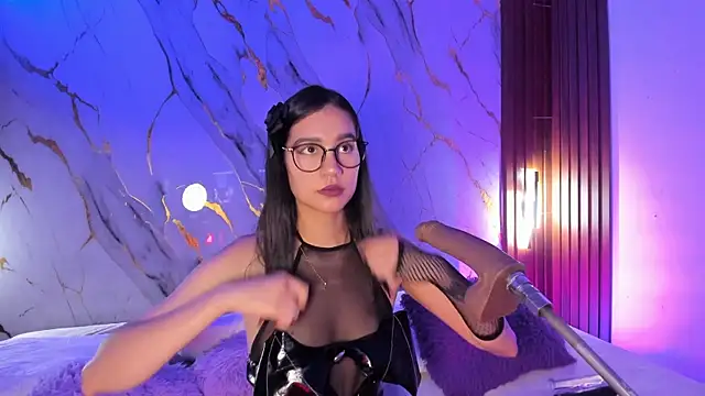 Emmiicute online show from 07-24-26, 08:29