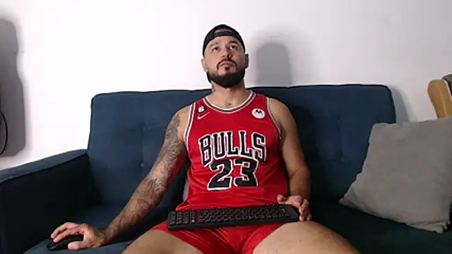 Snapshot of Eric_Evans1 chatting on 11-11-25, 04:01 Eric Evans1 online show from 11-11-25, 04:01