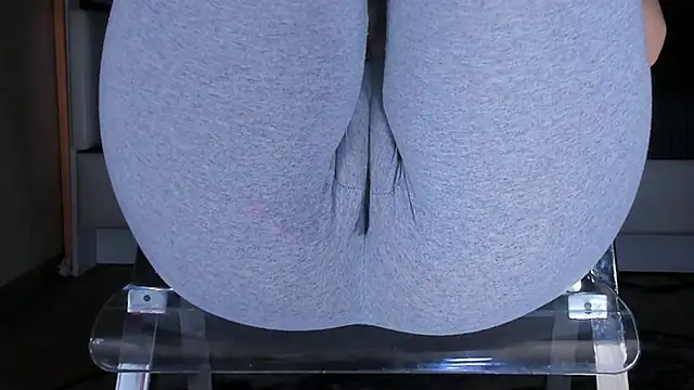 Cameltoe squirt inPants online show from 03-27-26, 03:12