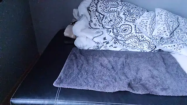 Snapshot of slavic_boy_39 chatting on 12-22-25, 07:38 slavic boy 39 online show from 12-22-25, 07:38