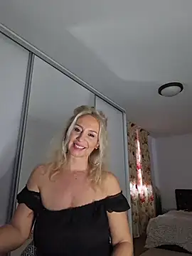 merlyn4 online show from 11-13-25, 08:57