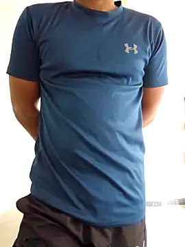 Snapshot of rainzey chatting on 10-14-25, 06:47 rainzey online show from 10-14-25, 06:47