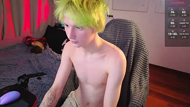 Snapshot of Your_avatar chatting on 11-28-25, 06:32 Your avatar online show from 11-28-25, 06:32