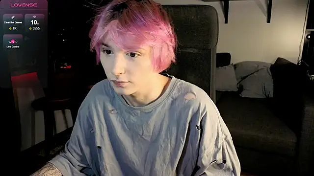 Snapshot of Your_avatar chatting on 01-17-26, 08:56 Your avatar online show from 01-17-26, 08:56