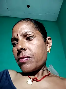 Snapshot of Suhana_pandit chatting on 09-11-25, 10:21 Suhana pandit online show from 09-11-25, 10:21