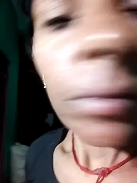 Snapshot of Suhana_pandit chatting on 10-08-25, 10:40 Suhana pandit online show from 10-08-25, 10:40