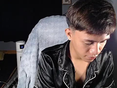 naughtyboyloy 0 online show from 03-25-26, 03:40