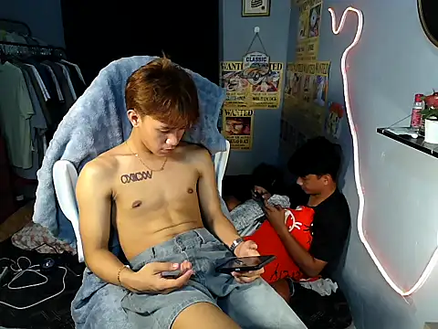 Snapshot of naughtyboyloy_0 chatting on 06-28-26, 03:40 naughtyboyloy 0 online show from 06-28-26, 03:40