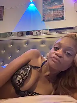 Snapshot of Angelbunnyy chatting on 02-02-26, 02:49 Angelbunnyy online show from 02-02-26, 02:49