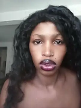 Snapshot of XOXOebony chatting on 05-29-26, 08:56 XOXOebony online show from 05-29-26, 08:56