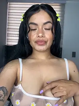 Melissa coch online show from 04-26-26, 04:04