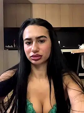 itsyourgirltee online show from 11-16-25, 08:14