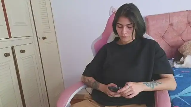 Crystal Star  online show from 10-30-25, 06:08