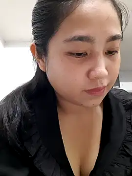 Minn-cute online show from 11-03-25, 02:57