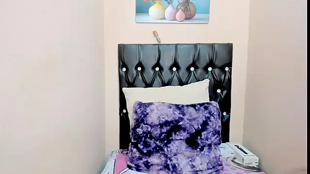 Toxicfantasy4u online show from 04-15-26, 04:25