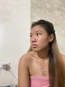 Snapshot of QueenLink chatting on 09-28-25, 09:47 QueenLink online show from 09-28-25, 09:47