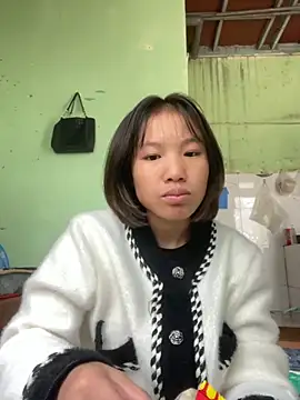 QueenLink online show from 11-16-25, 03:45