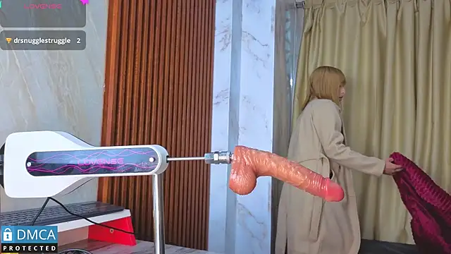 nena cupcake  online show from 02-25-26, 12:04