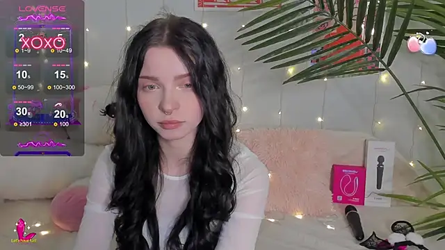 BlackyLii online show from 12-17-25, 01:33